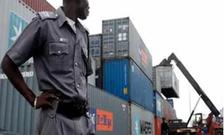 Each agency of govt get an envelope for examining containers – Importers